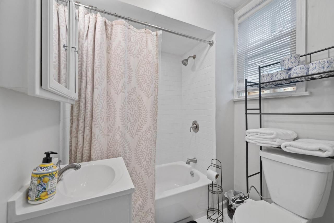 The Rainforest I Sleeps 16 20m To Nyc Free Parking Hébergement de vacances New York